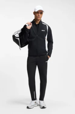 Active Jogginghose aus Stretch-Gabardine mit Reißverschlüssen an den Säumen