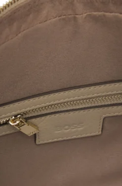 Ariell Hobo Bag aus Leder