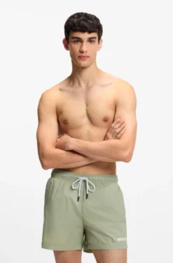 Badeshorts mit kontrastierendem Logo-Print
