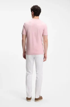 Baumwoll-T-Shirt mit Kontraststreifen an den Ärmelbündchen