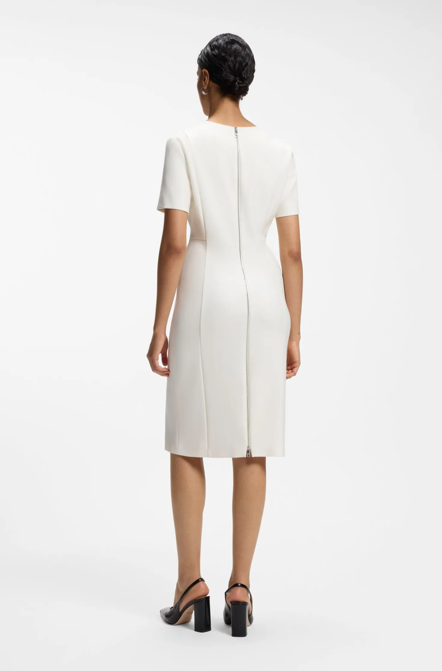 Business-Kleid mit V-Ausschnitt und Nahtdetails
