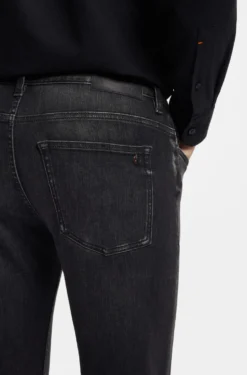 Delaware Slim-Fit Jeans aus schwarzem Stretch-Denim