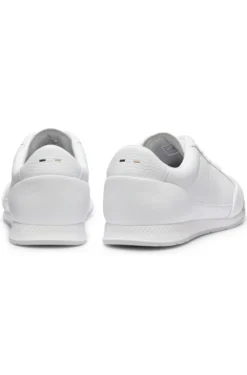 Genarbte Ledersneakers mit Sohle im Fischgrätmuster