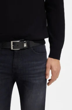 Gürtel aus italienischem Leder mit Logo-Schlaufe und Details aus gebürstetem Metall