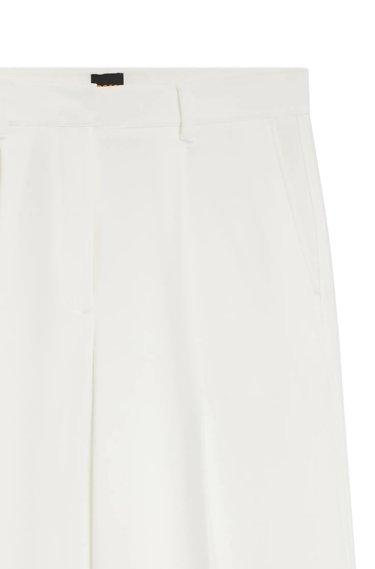 Hose aus Stretch-Gewebe mit weitem Beinverlauf