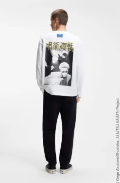 HUGO x Jujutsu Kaisen T-Shirt mit Yuji-, Megumi- und Kento-Print