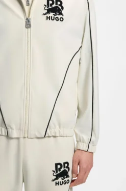 HUGO x RB Jacke mit Reißverschluss und Stier-Motiv