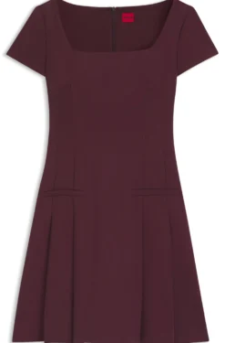 Kleid aus Stretch-Gewebe mit eckigem Ausschnitt
