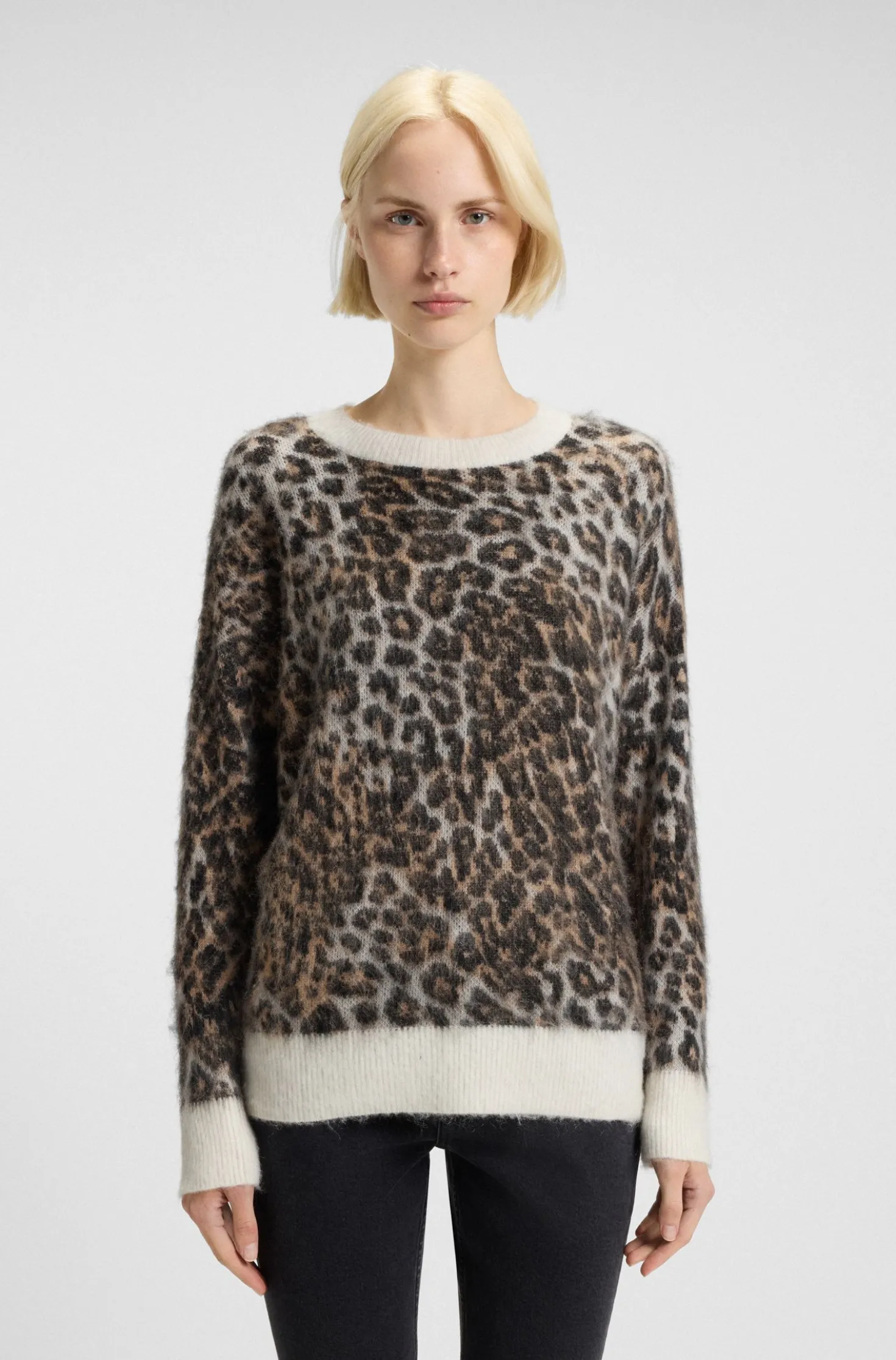 Loose-Fit Strickpullover mit Leoparden-Jacquard