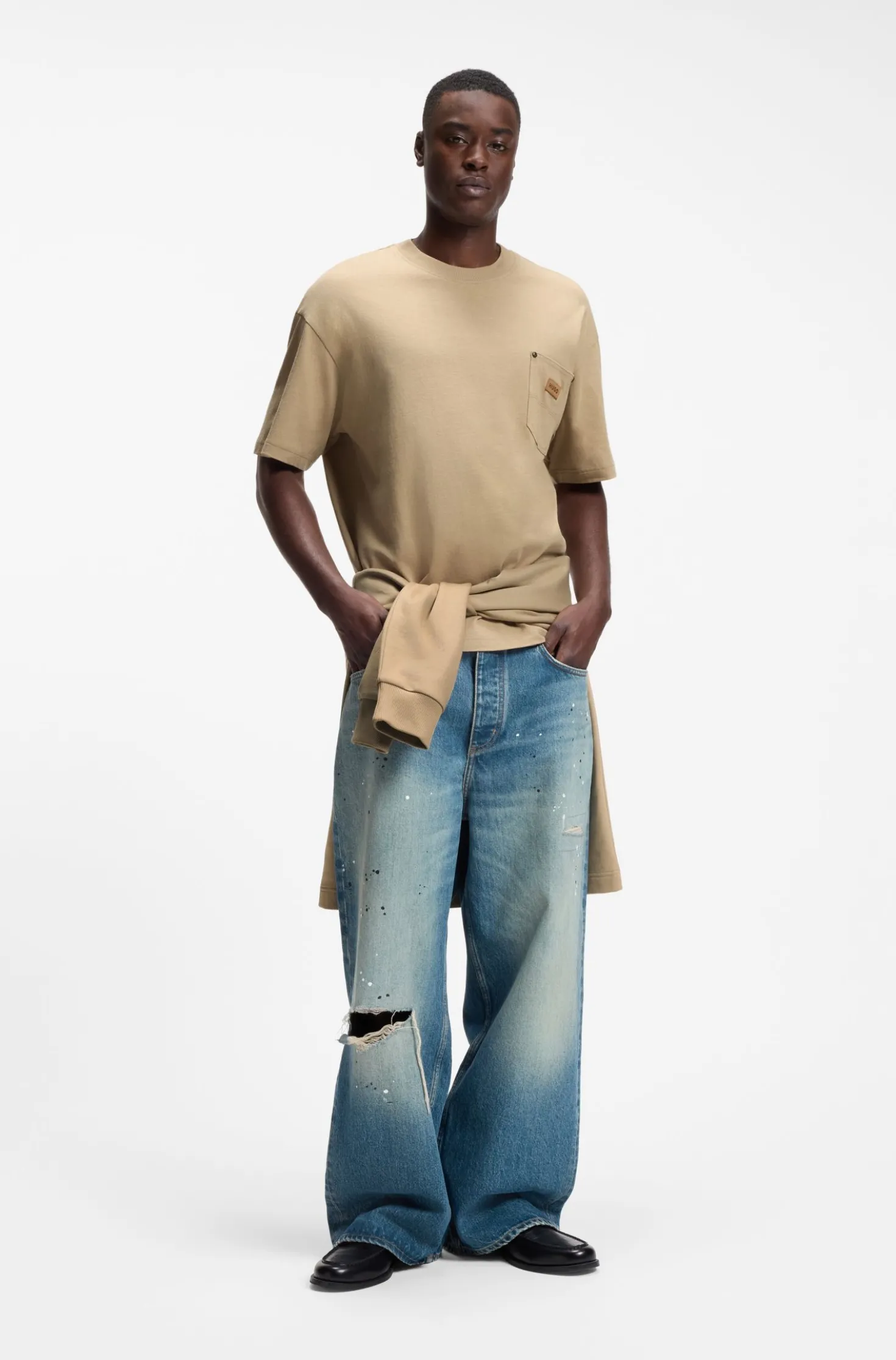 Loose-Fit T-Shirt aus Baumwolle mit Logo-Patch aus Veloursleder