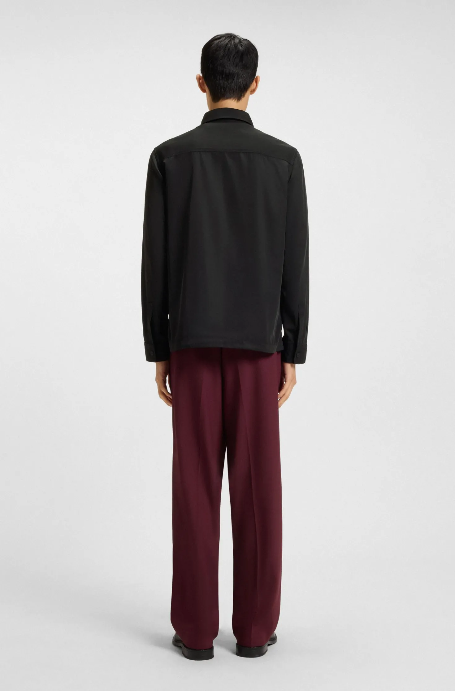 Oversized Hemd mit Stack-Logo-Aufnäher