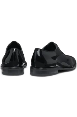 Oxford-Schuhe aus Kunstleder in Lack-Optik