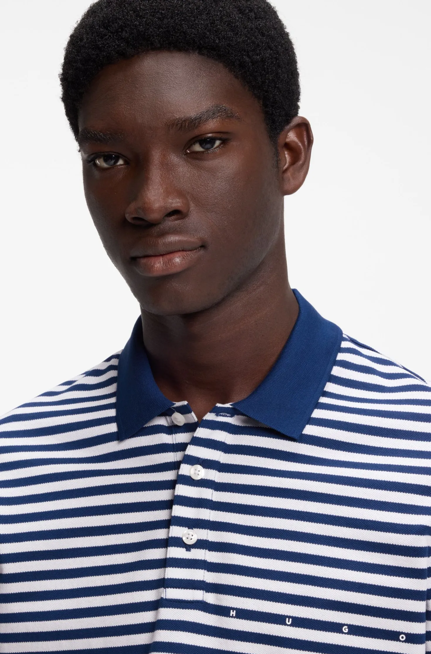 Poloshirt aus Baumwoll-Piqué mit Querstreifen
