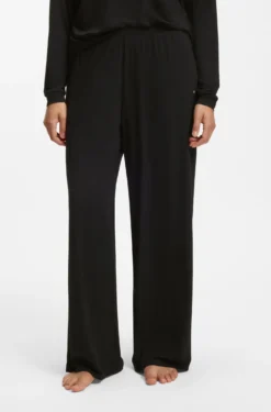 Pyjama-Hose mit spitzenbesetzten Taschen