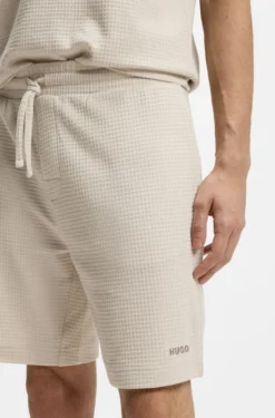 Pyjama-Shorts mit Waffelstruktur und Logo-Stickerei