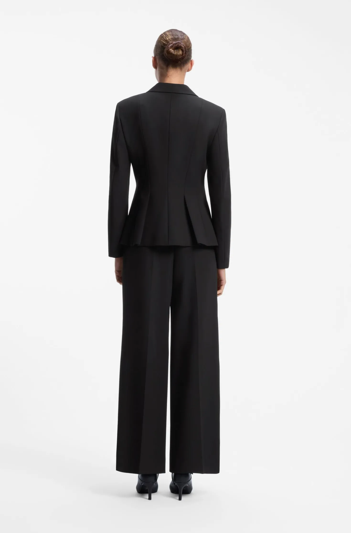 Regular-Fit Blazer mit plissiertem Schößchensaum