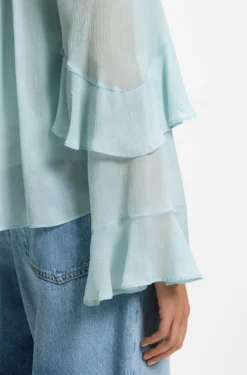 Regular-Fit Bluse aus leichtem Creponne