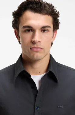 Regular-Fit Hemd aus Baumwoll-Popeline mit gesticktem Logo