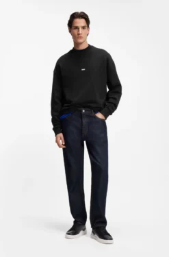 Regular-Fit Jeans aus dunkelblauem Denim