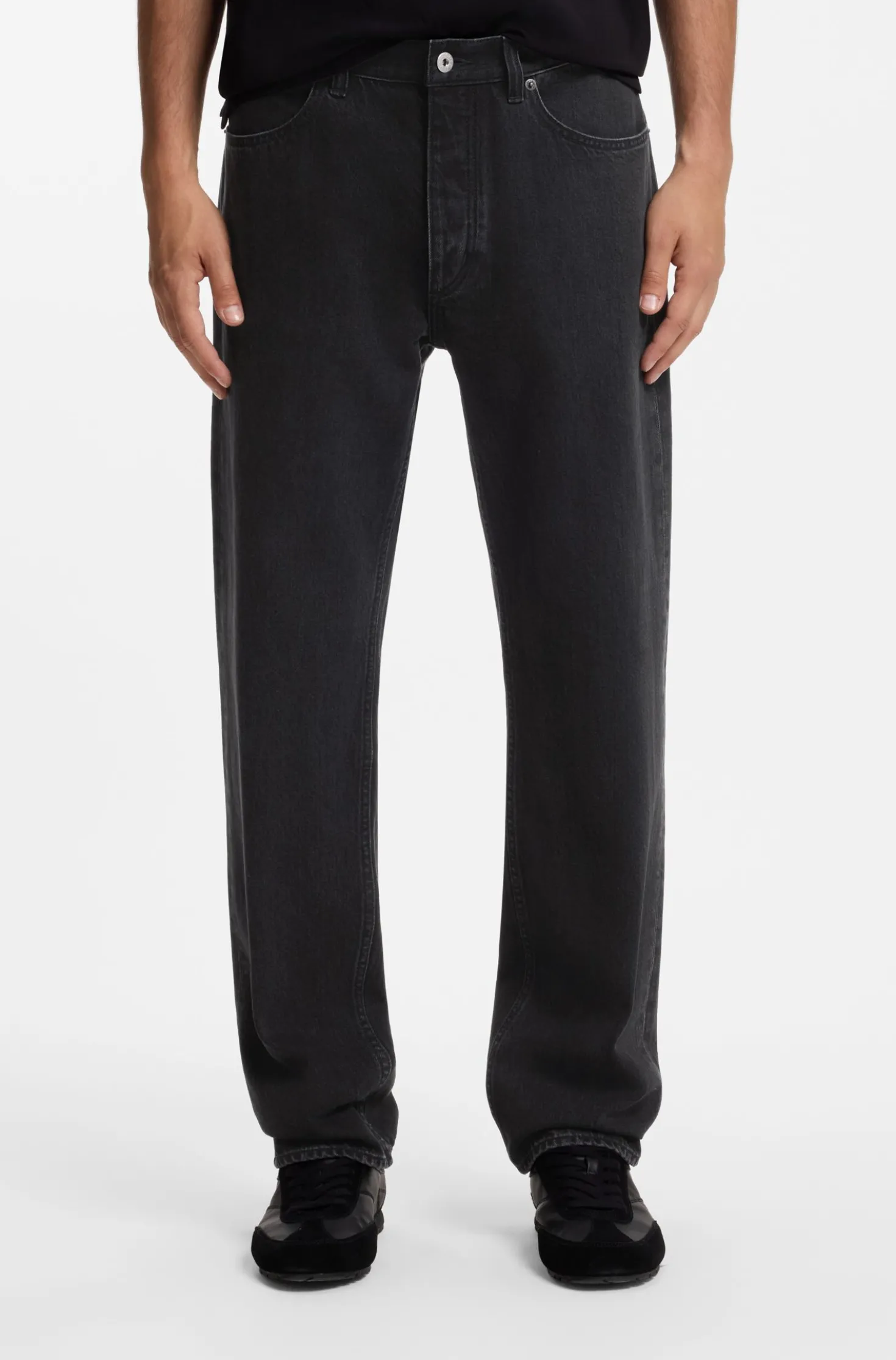 Regular-Fit Jeans aus schwarzem Denim