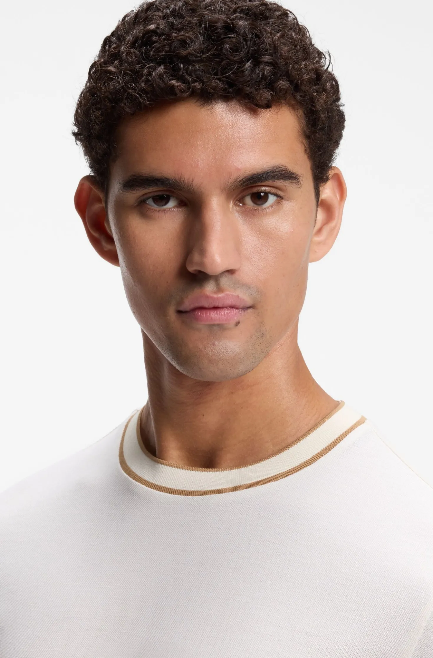 Regular-Fit T-Shirt aus strukturierter Baumwolle mit Tipping-Details
