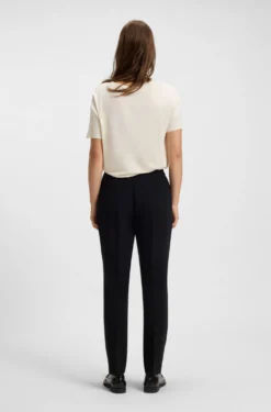 Regular-Fit T-Shirt mit Vorderseite aus Stretch-Seide