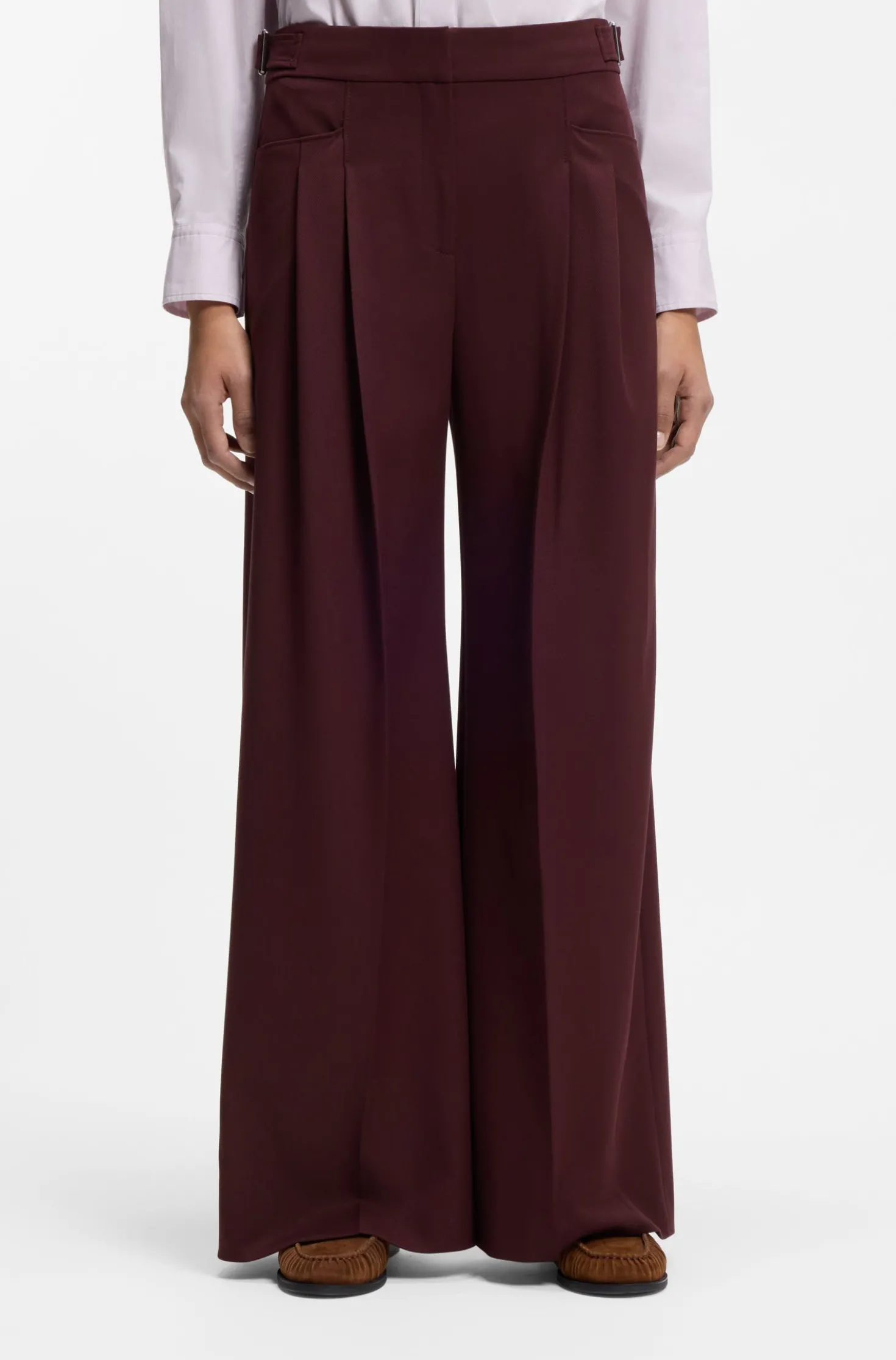 Relaxed-Fit Hose mit weitem Beinverlauf