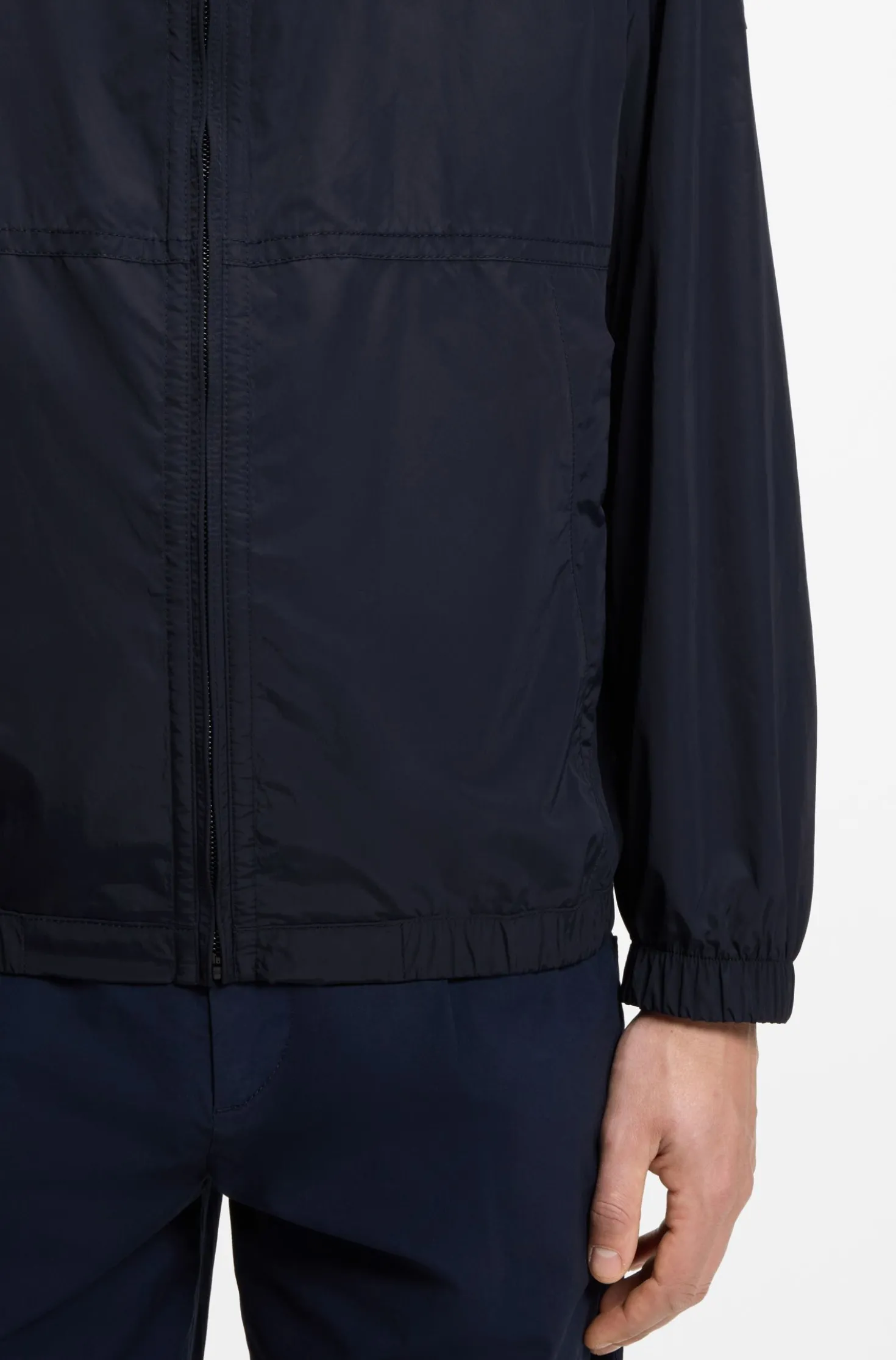 Relaxed-Fit Kapuzenjacke aus wasserabweisendem Gewebe