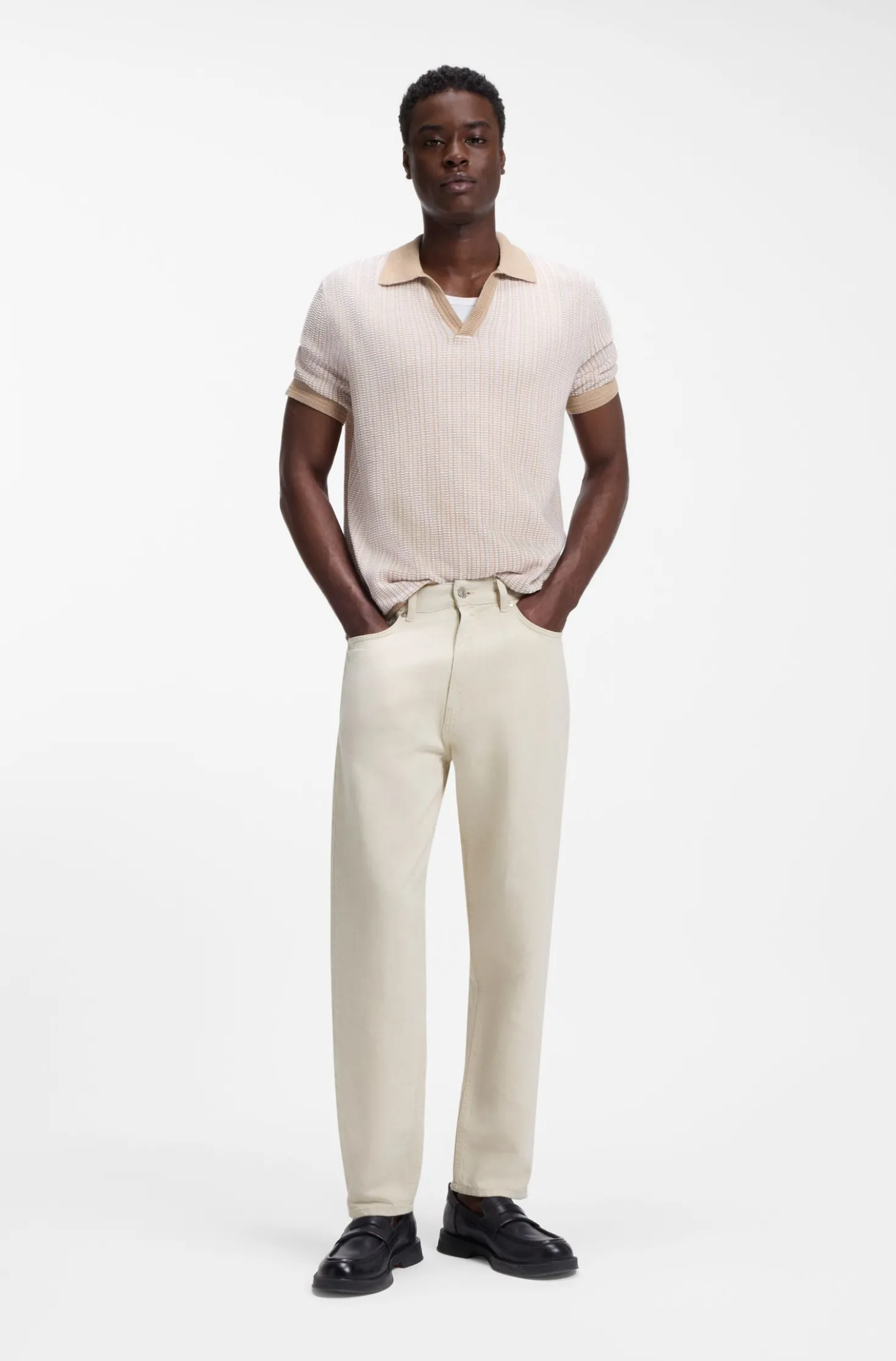 Relaxed Tapered-Fit Jeans aus Denim in Ecru