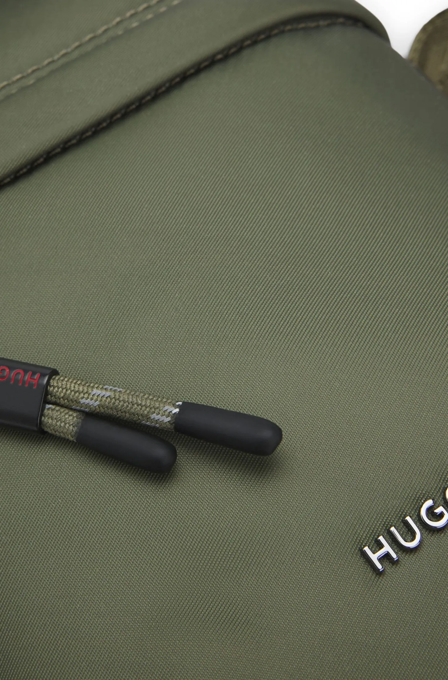 Reporter-Tasche aus Twill mit metallenem Logo-Schriftzug