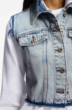 Ärmellose Weste aus azurblauem Denim in Cropped-Länge