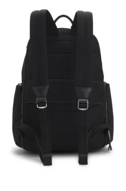 Rucksack mit mehreren Fächern und Lederbesätzen