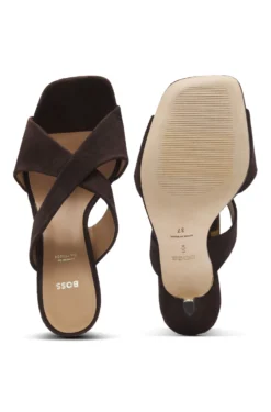 Sandalen aus Veloursleder mit überkreuzten Riemchen