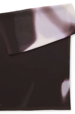Schal aus Chiffon mit Logo-Niete