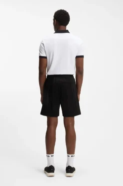 Shorts aus Baumwoll-Jersey mit matten und glänzenden Streifen
