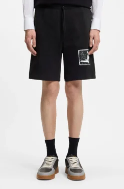 Shorts aus Baumwoll-Terry mit Artwork-Patch