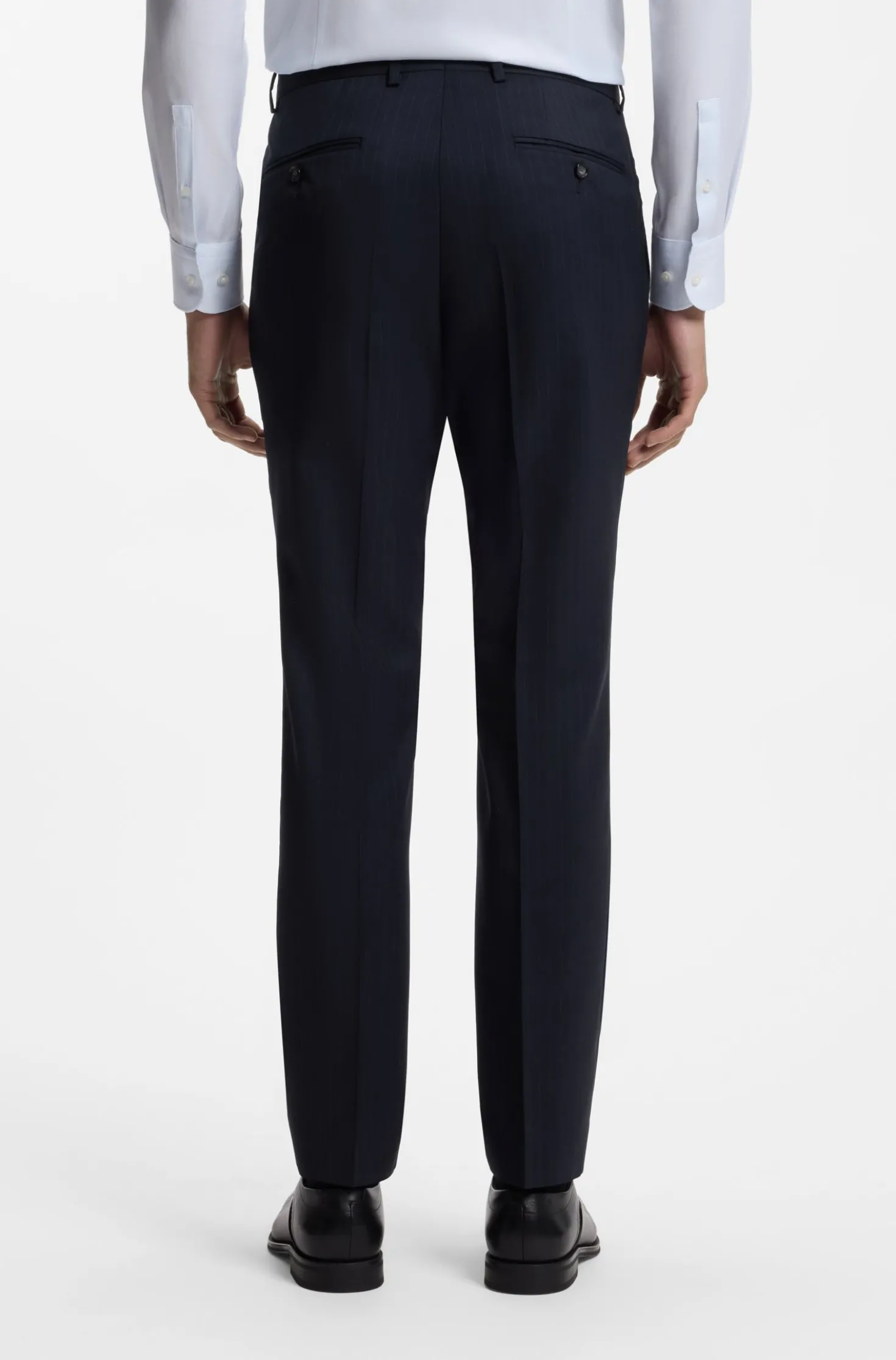 Slim-Fit-Anzug aus gestreifter italienischer Schurwolle