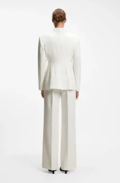 Slim-Fit Blazer mit kontrastfarbenen Knöpfen