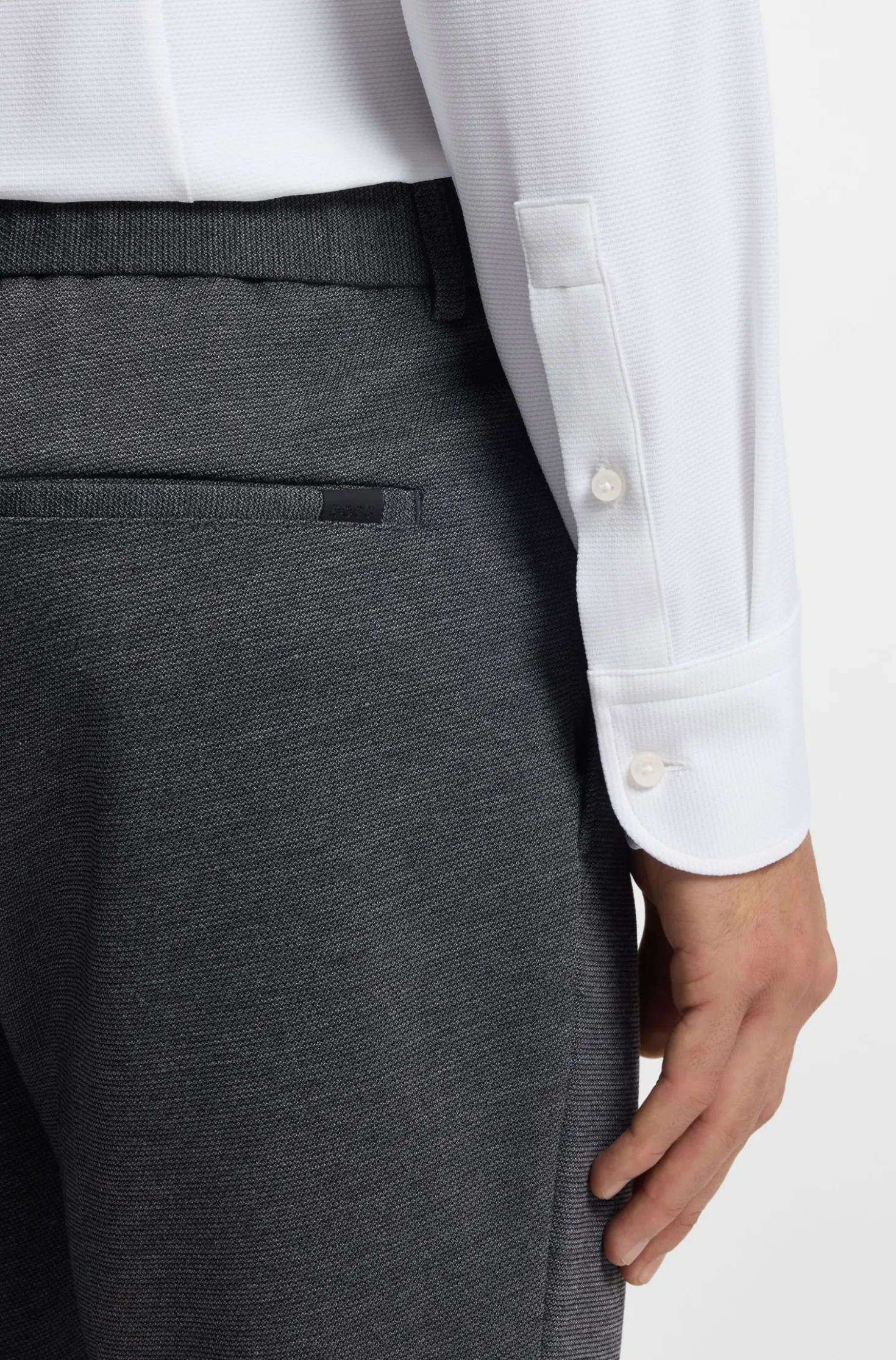 Slim-Fit Hemd aus strukturiertem Performance-Stretch-Jersey
