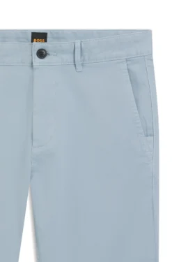 Slim-Fit Hose aus überfärbtem elastischem Satin