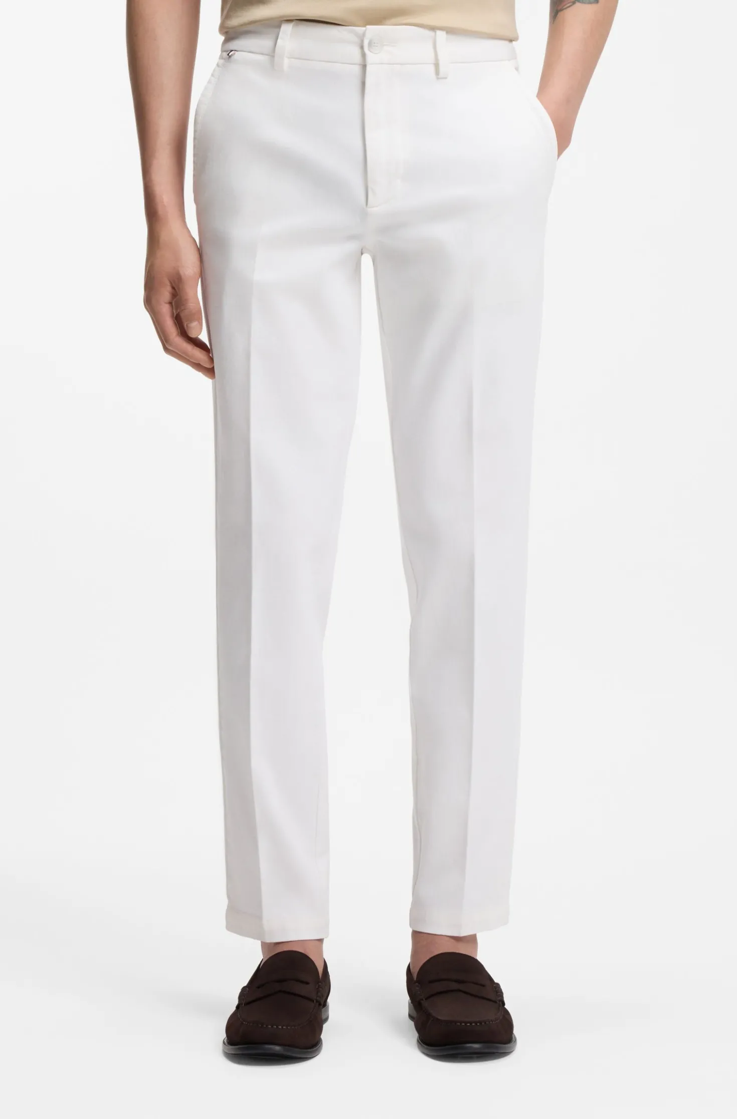 Slim-Fit Hose aus elastischer Baumwoll-Gabardine