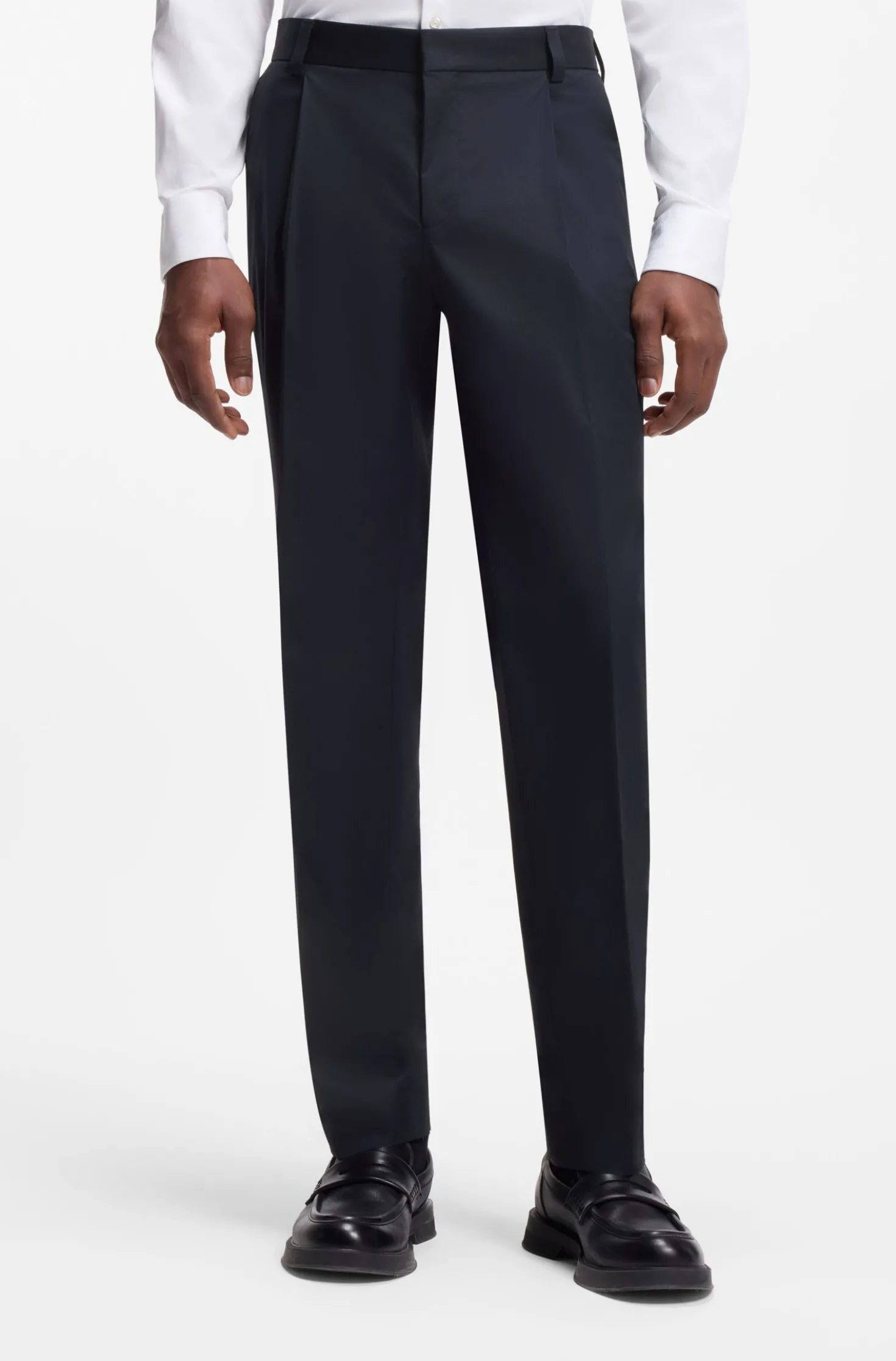 Slim-Fit Hose aus Stretch-Baumwolle mit Paper-Touch