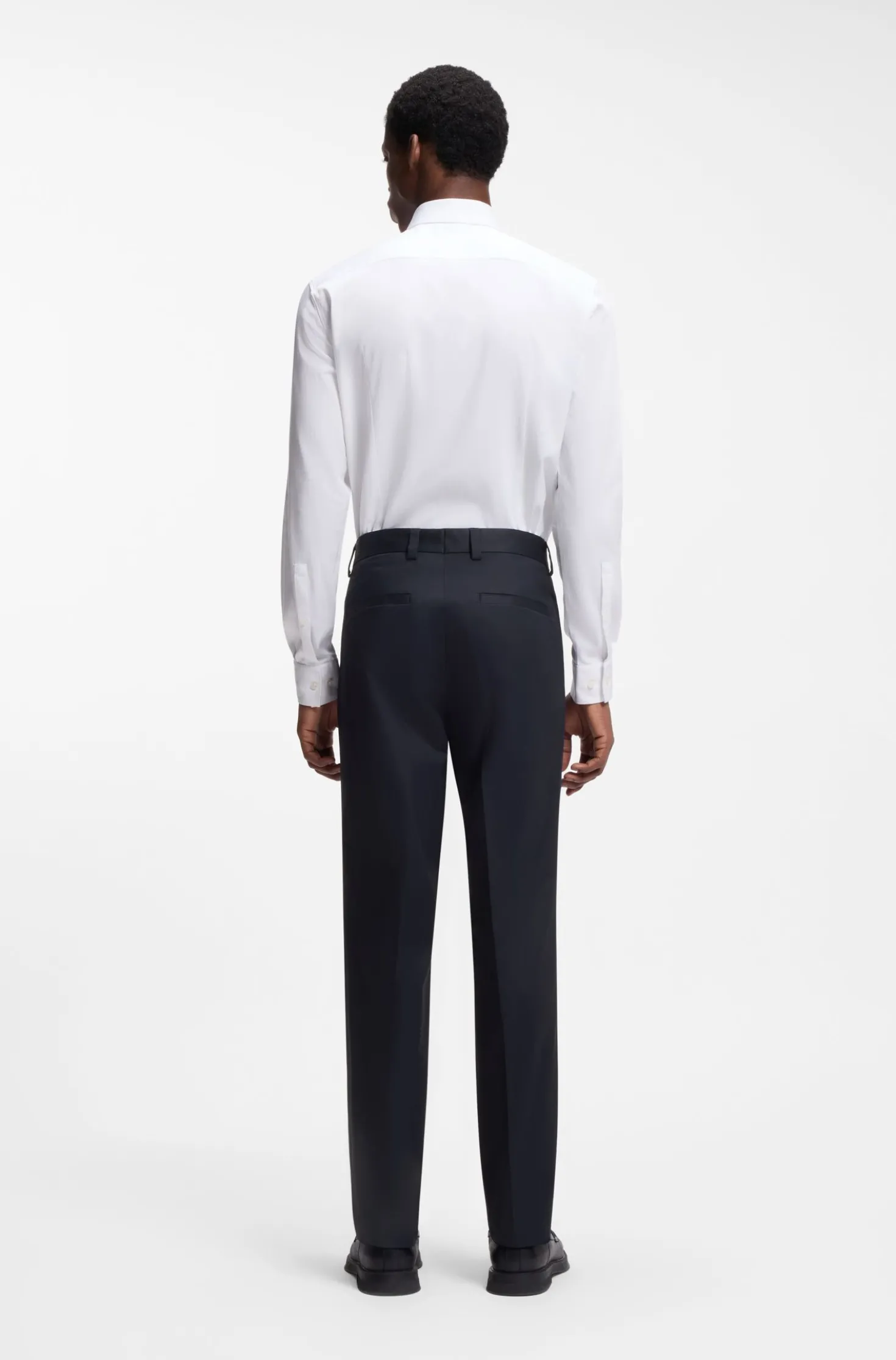 Slim-Fit Hose aus Stretch-Baumwolle mit Paper-Touch