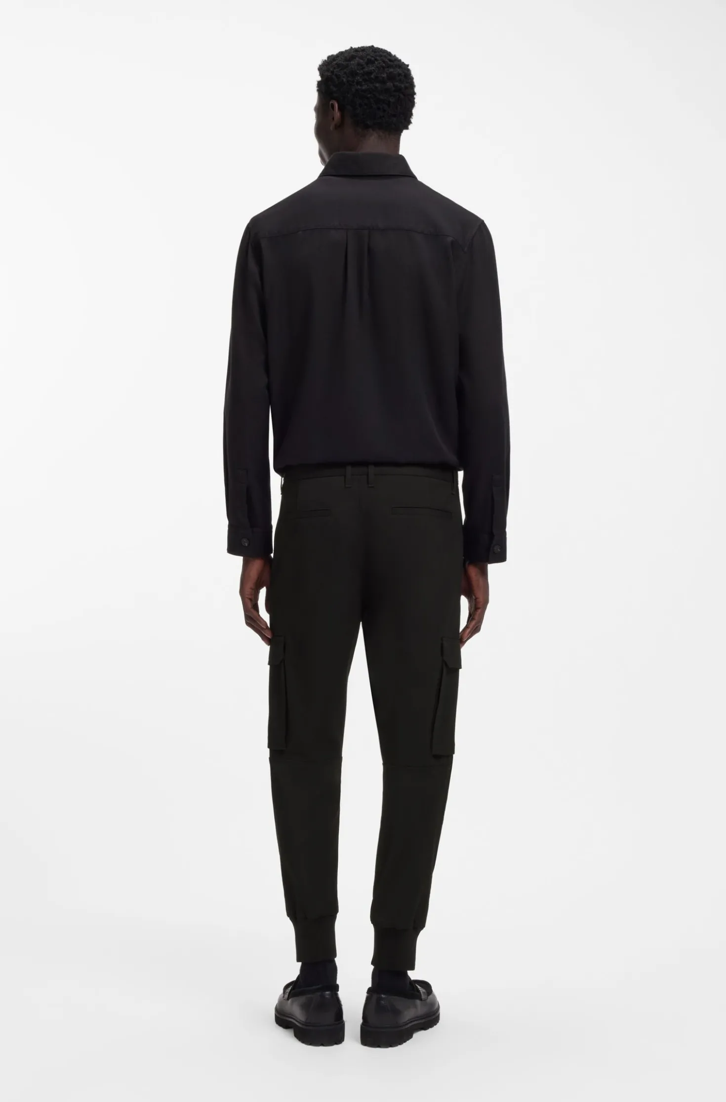 Slim-Fit Hose mit Cargo-Taschen