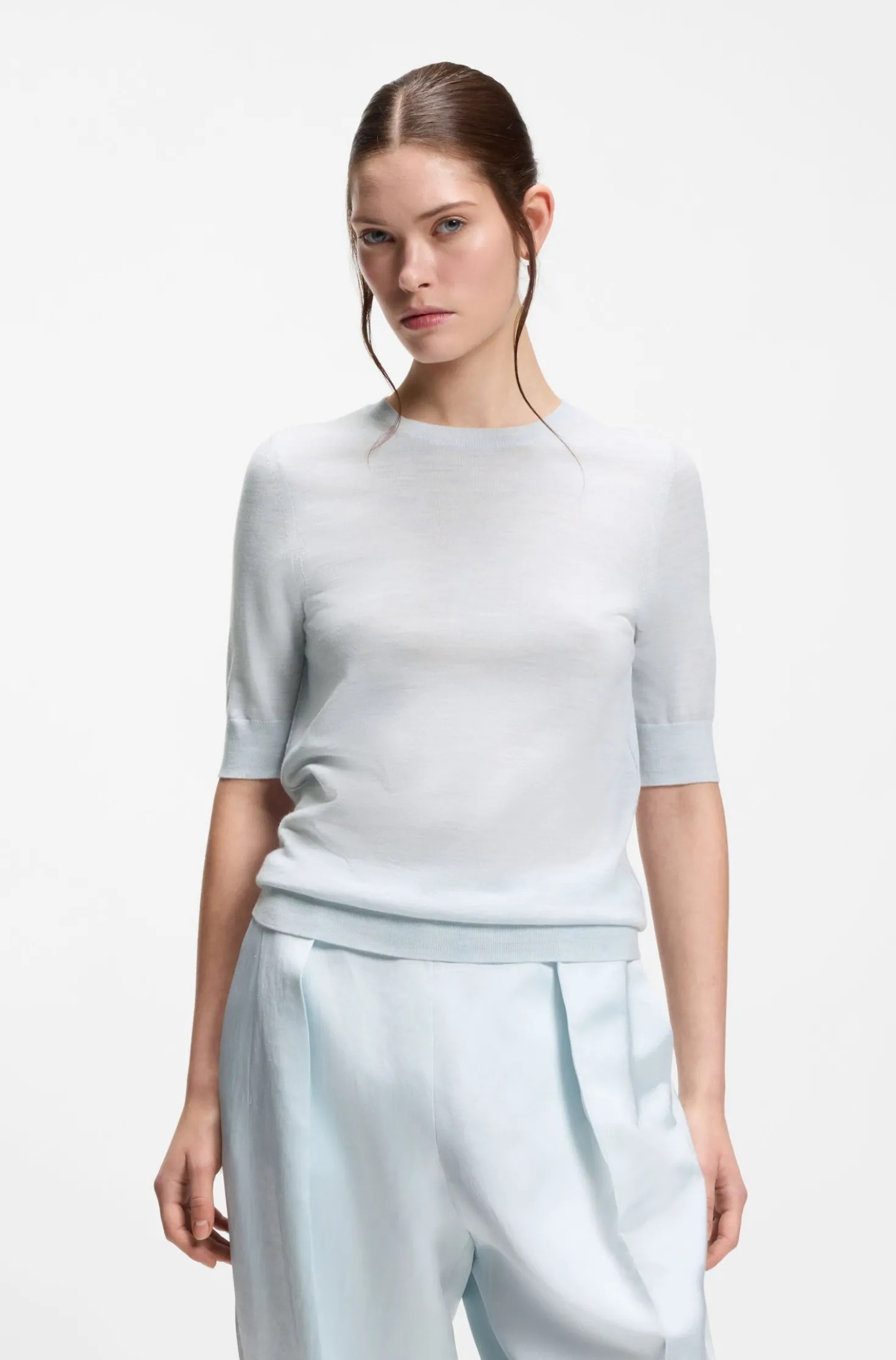 Slim-Fit Kurzarmpullover aus superfeiner Merinowolle