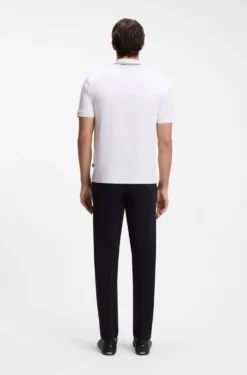 Slim-Fit Poloshirt aus Baumwolle mit gestreiftem Kragen