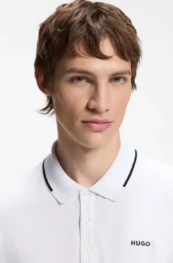 Slim-Fit Poloshirt aus Stretch-Baumwolle mit kontrastfarbenen Details