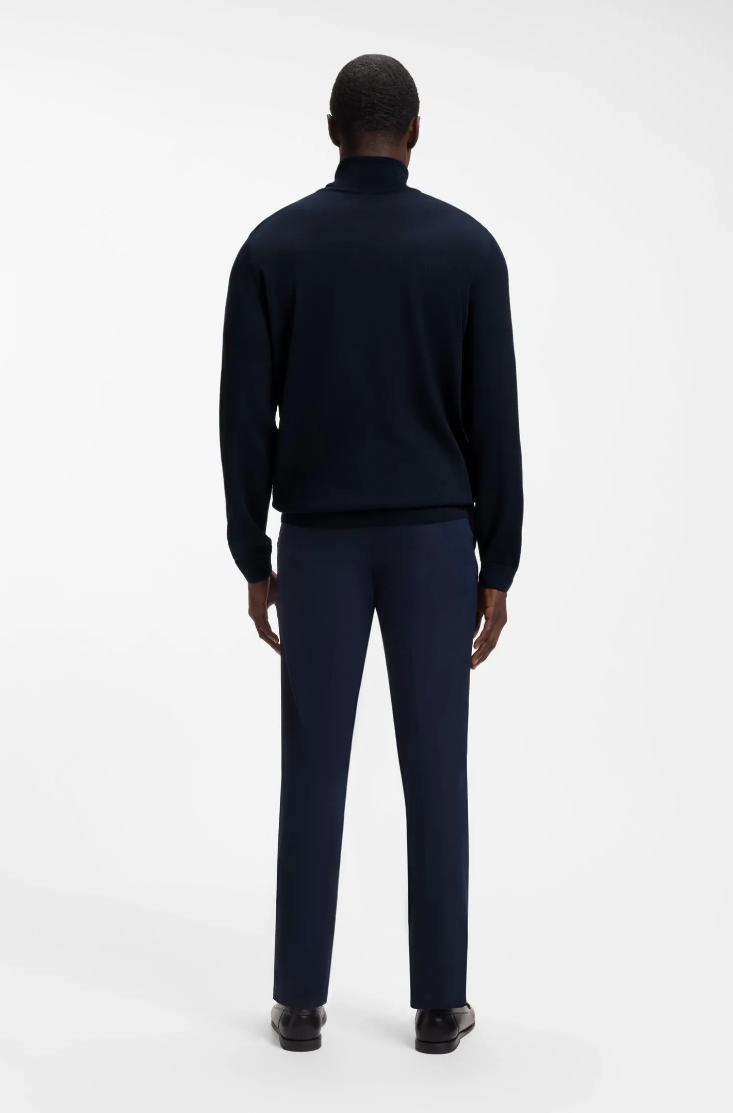Slim-Fit Rollkragenpullover aus extrafeiner Merinowolle