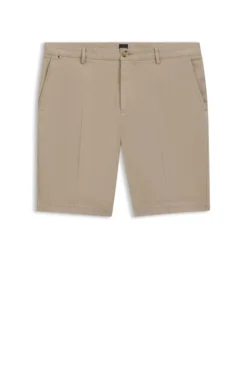 Slim-Fit Shorts aus elastischer Baumwoll-Gabardine