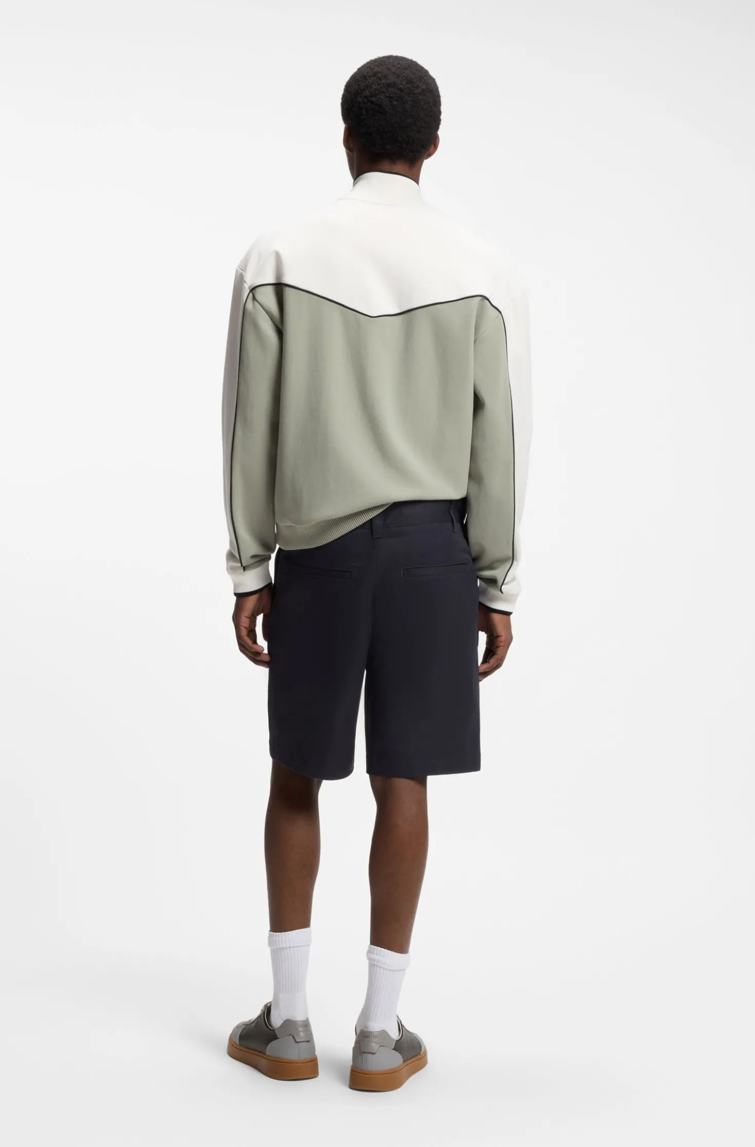 Slim-Fit Shorts aus merzerisierter Stretch-Baumwolle